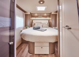 AUTOSTAR motorhome central bed