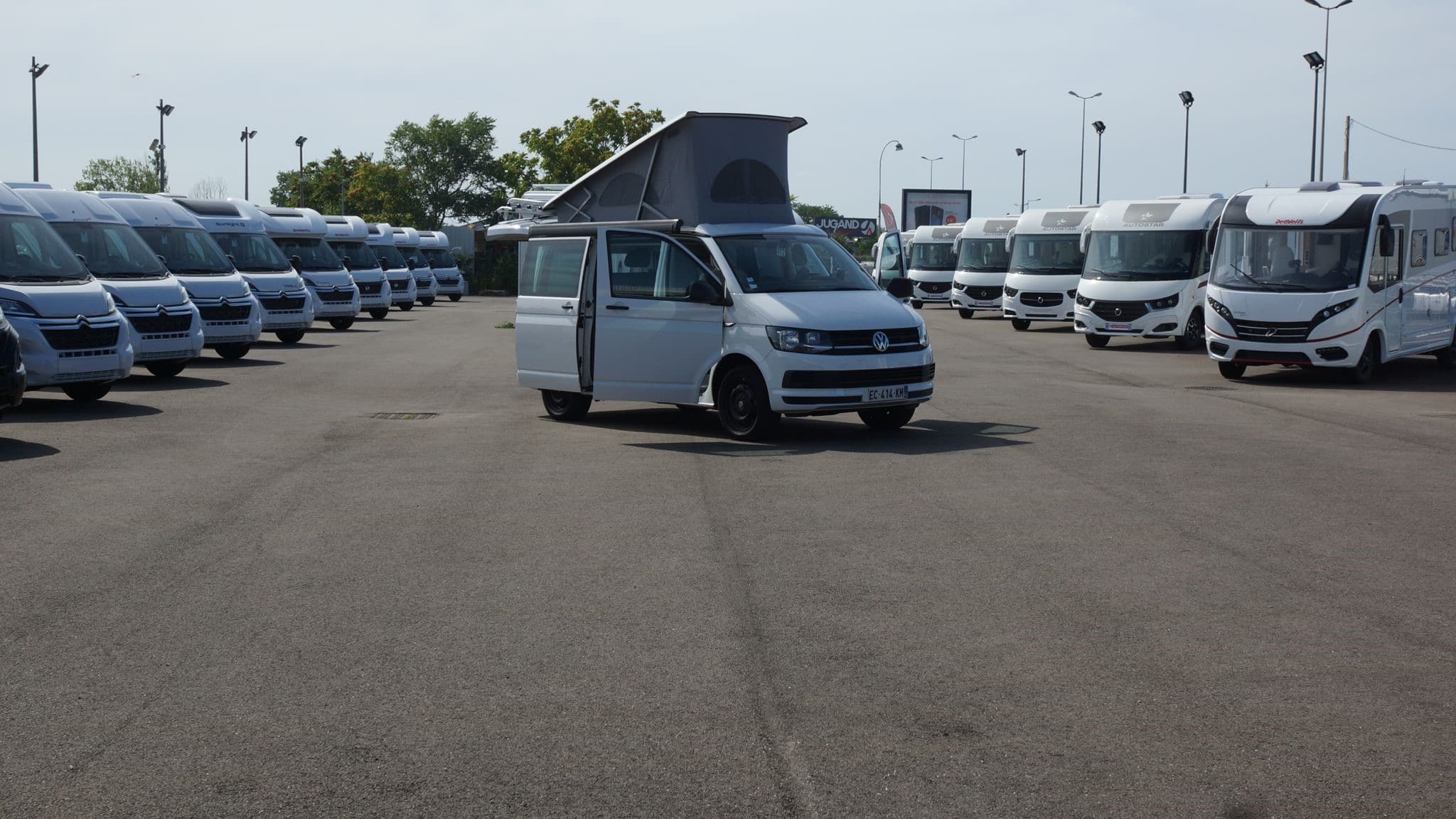 HUNYVERS ST PRIEST - MI PLAINE